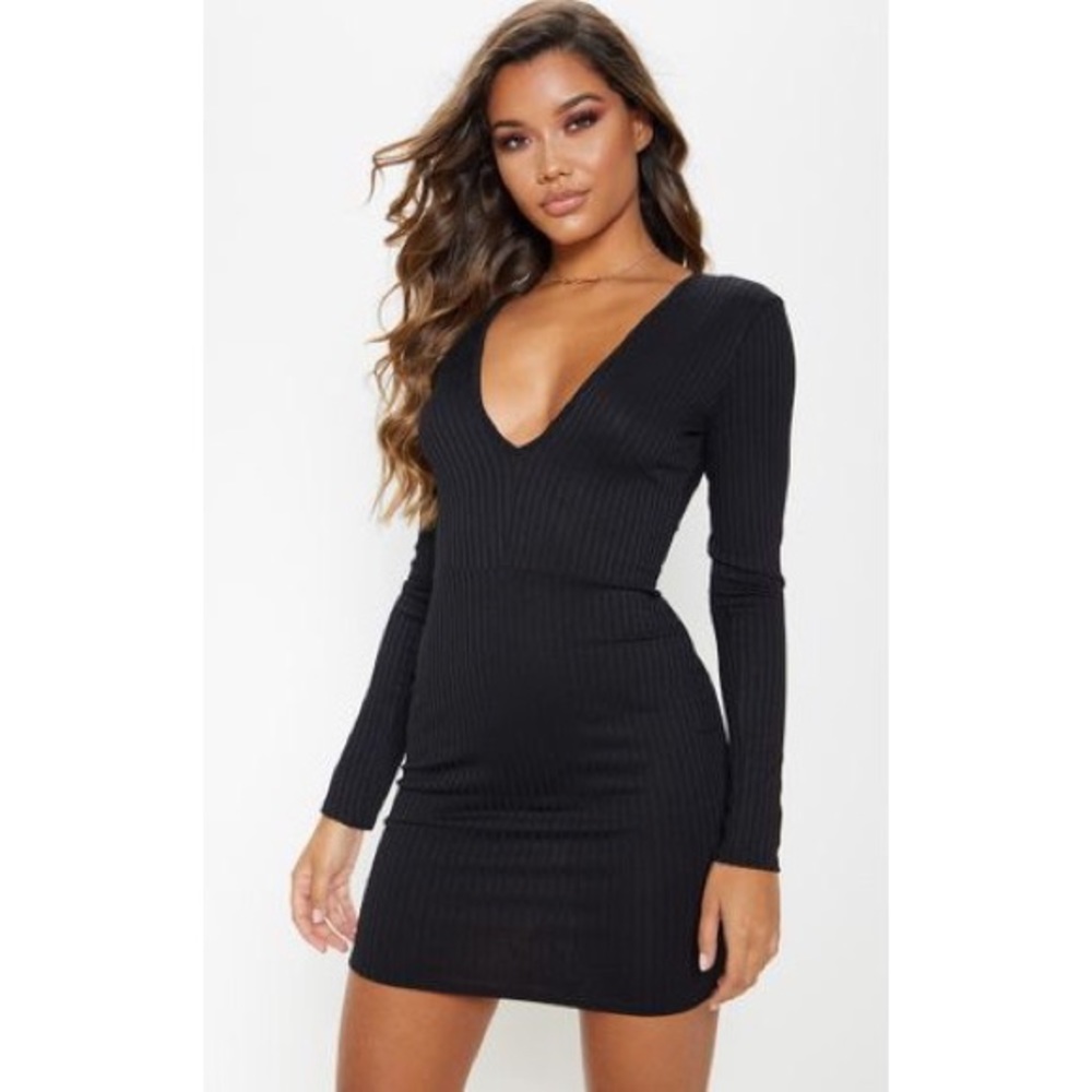 Boohoo Black V neck Dress